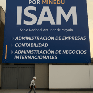 Gigantografía iinstalada en fachada – impresión a todo color en lona resistente